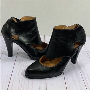 Whyred black leather panel heels size 39